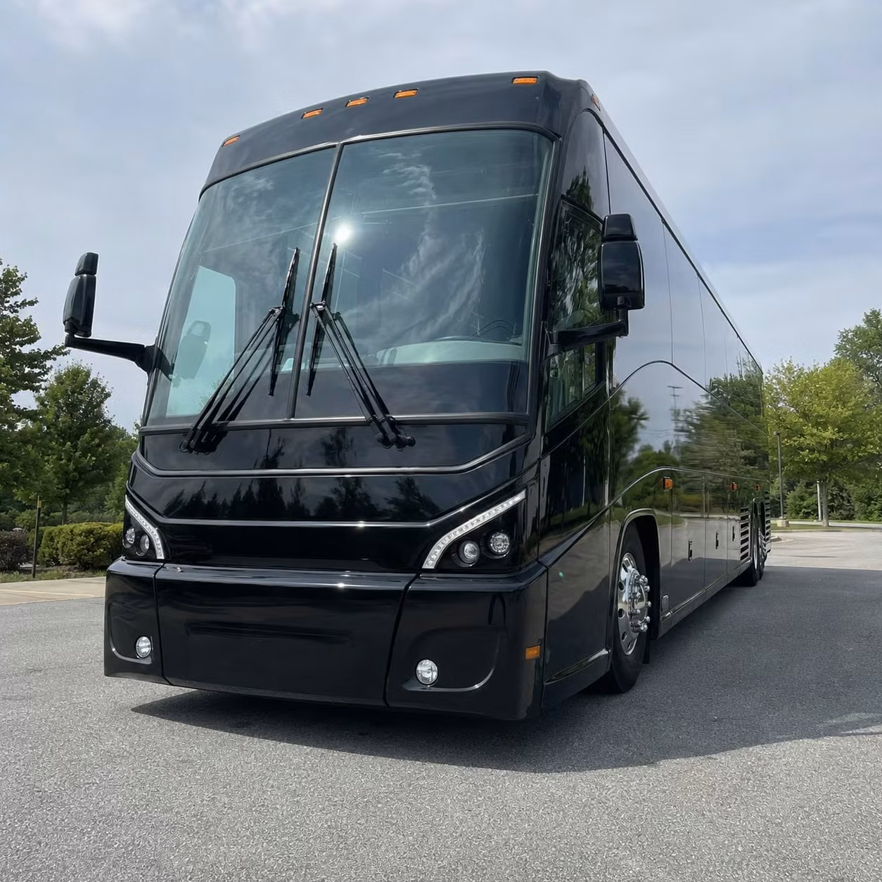 use a cape coral corporate shuttle to keep employees productive between office locations
