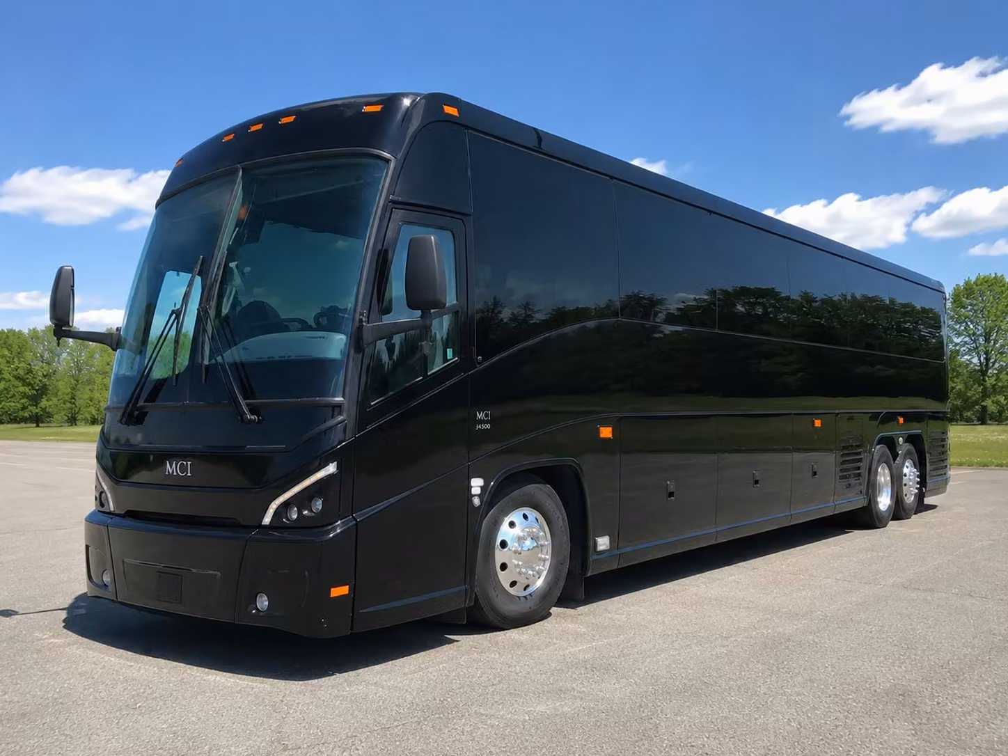 why cape coral businesses choose charter bus rentals for airport transfers